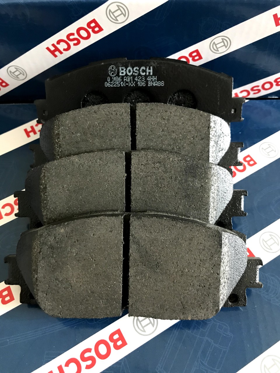 Bố thắng bosch bp 1423 - toyota yaris 1.5 / vios / yaris 1.5 /yaris 1.3 / yaris 1.0