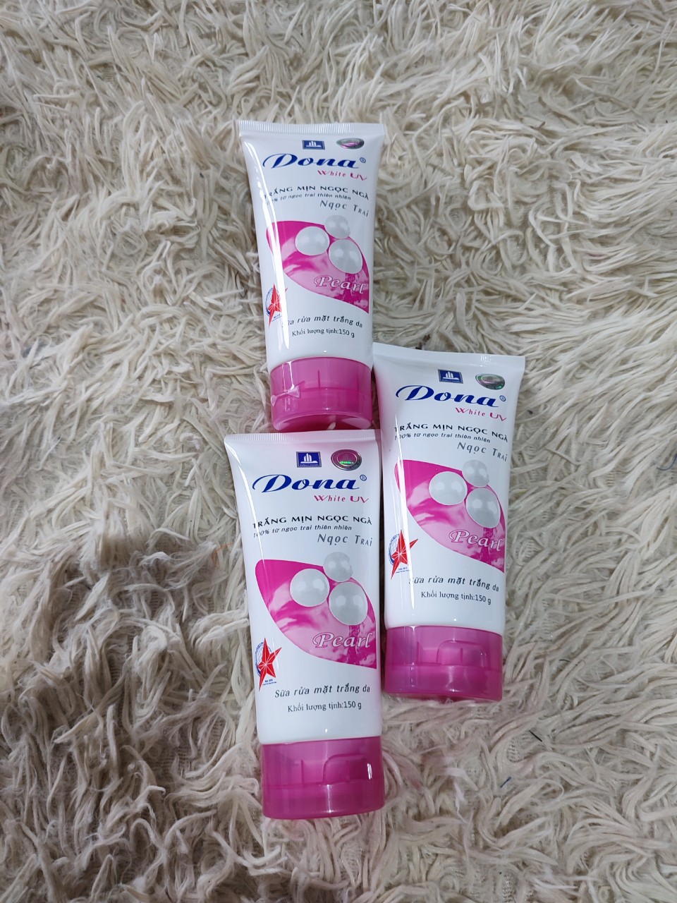Sữa rửa mặt dona ngọc trai 150g.
