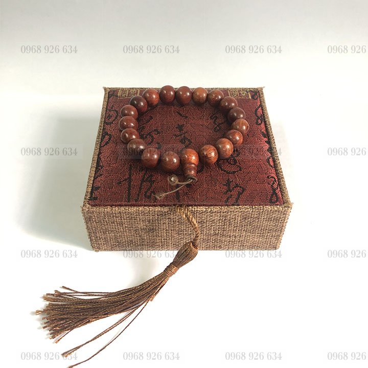 Vòng phong thủy - Vòng phong thủy đeo tay gỗ Hương 10ly