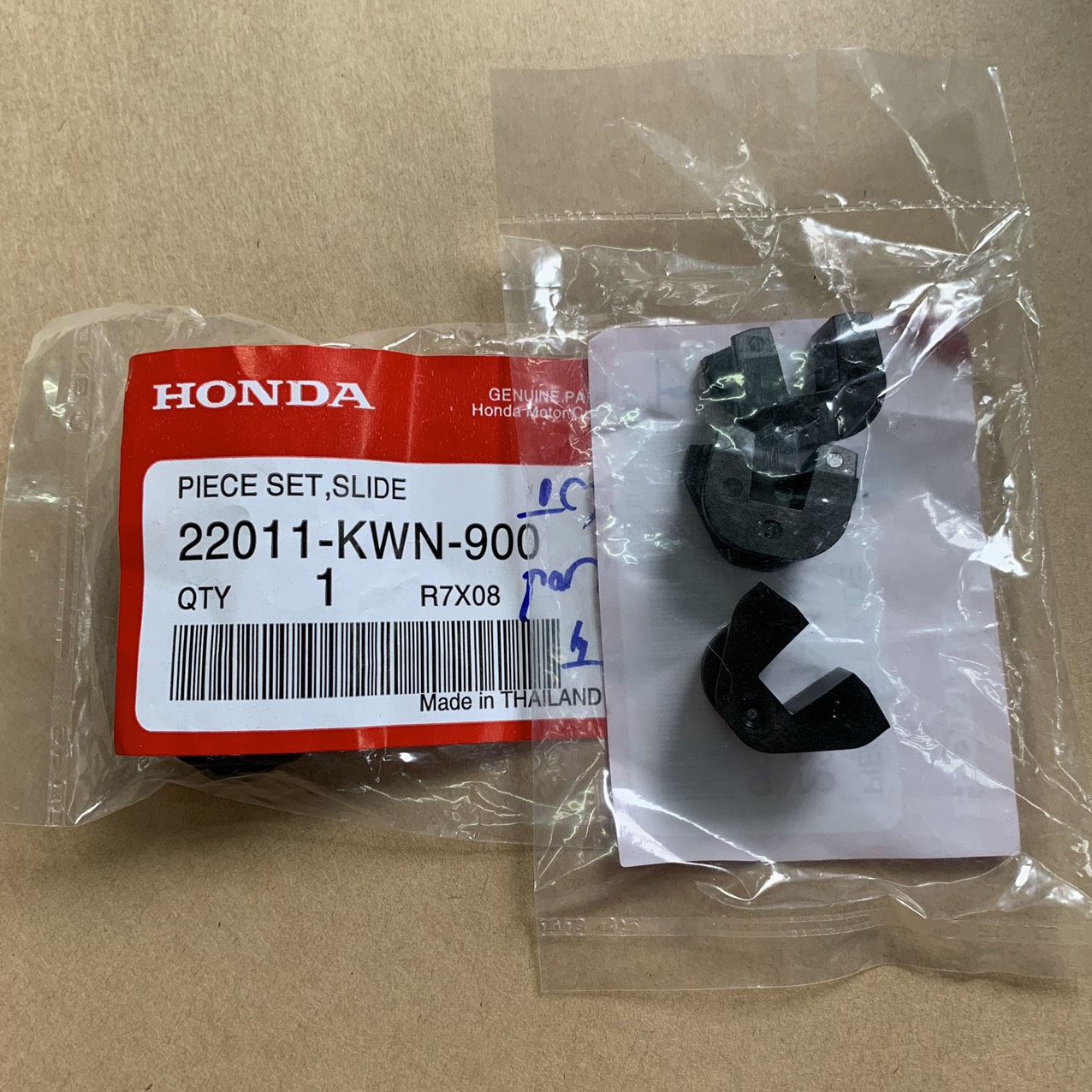 Kẹp trượt nồi - Cao su trượt Airblade 125/150, Lead 125, SHMode, PCX 125/150, Vario125/150, Click 125 - Thái Lan