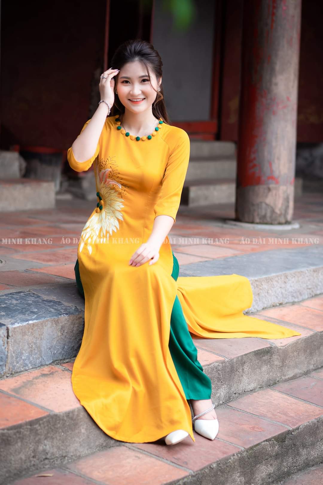 Áo dài thêu cao cấp