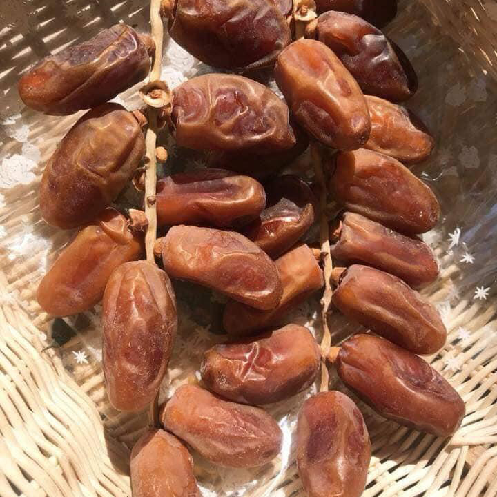 (Siêu ngon) Chà Là Nguyên Cành Cao Cấp Deglet Nour Israel 500gr