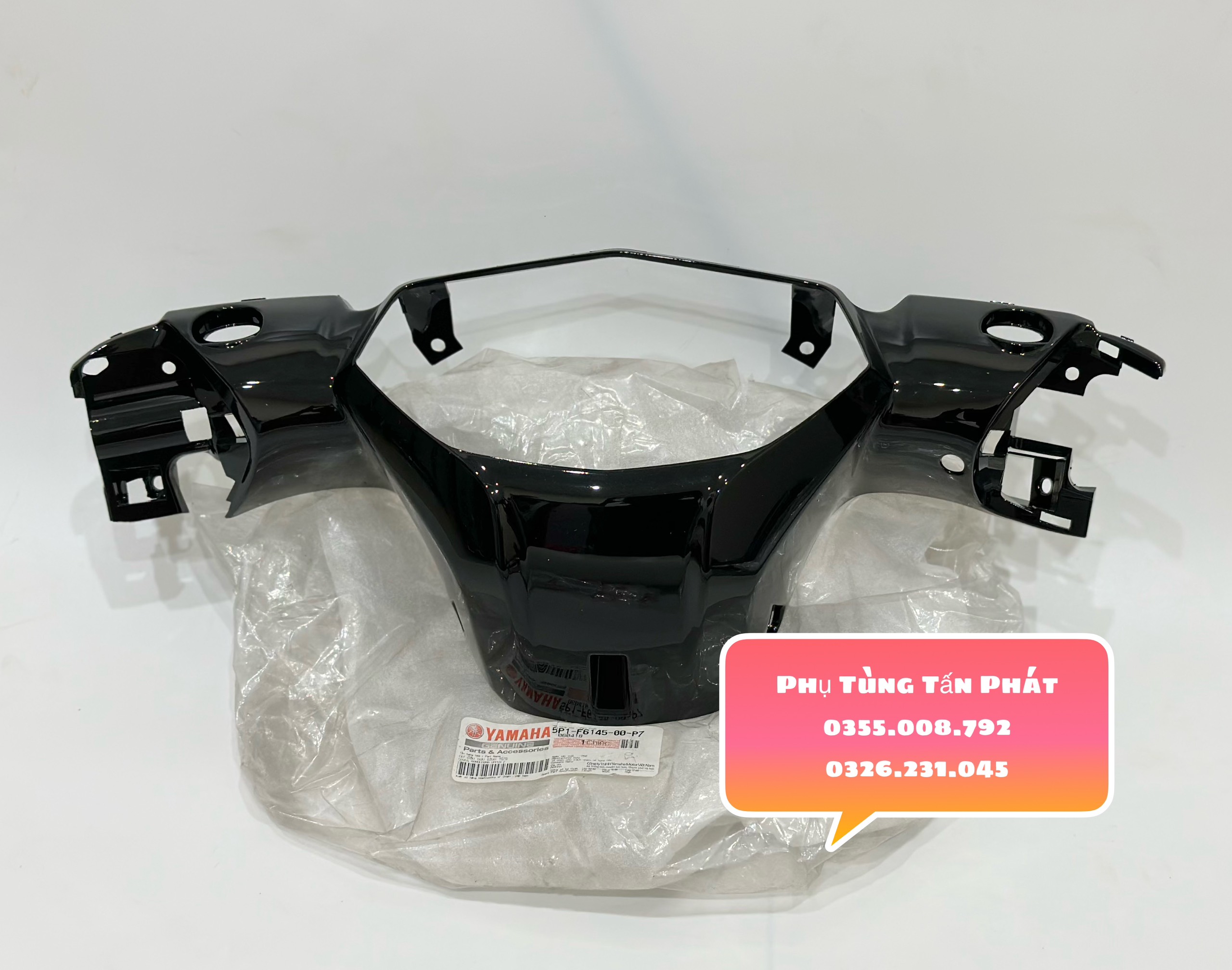 Bợ cổ - ốp đầu sau nouvo 4 xl chính hãng yamaha