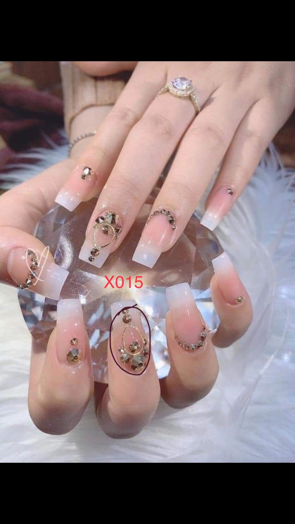 Móng tay giả- nail thiết kế