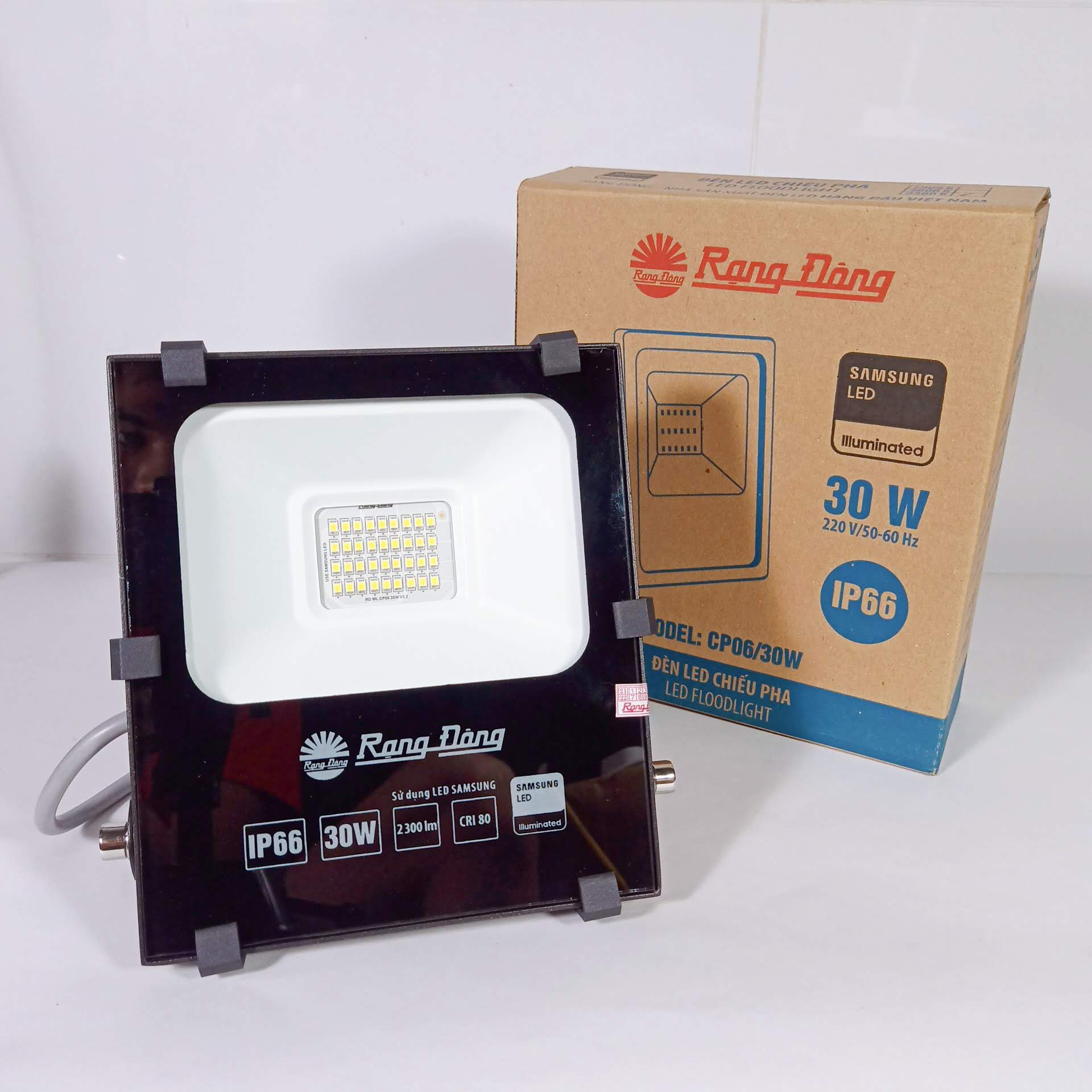 Đèn Chiếu Pha LED CP06L 30W Chính hãng Rạng Đông Siêu tiết kiệm điện Tuổi thọ cao Chất lượng ánh sáng tốt Chống xung sét
