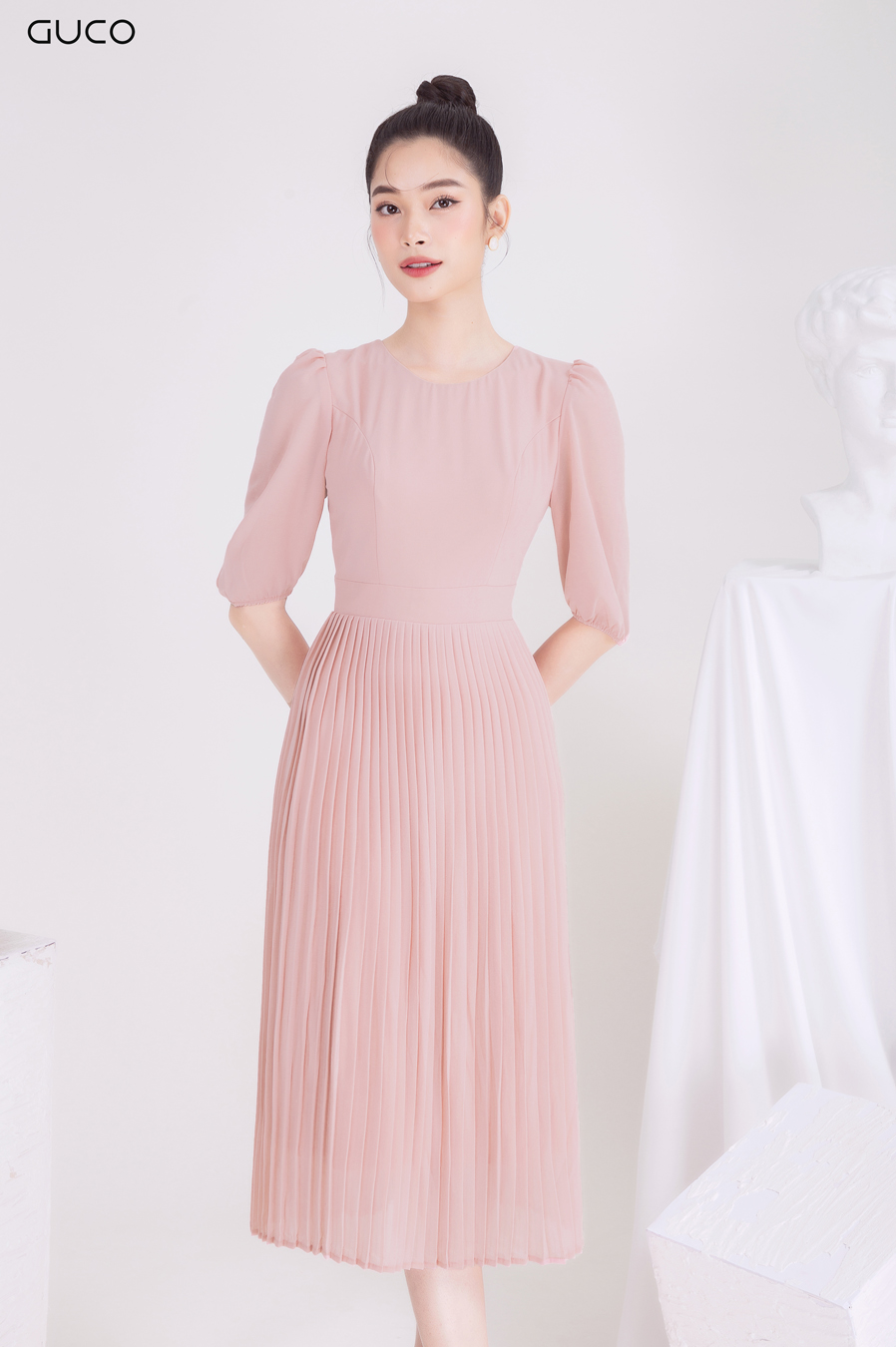 Đầm xòe tay lỡ tùng dập ly 3941 guco hồng