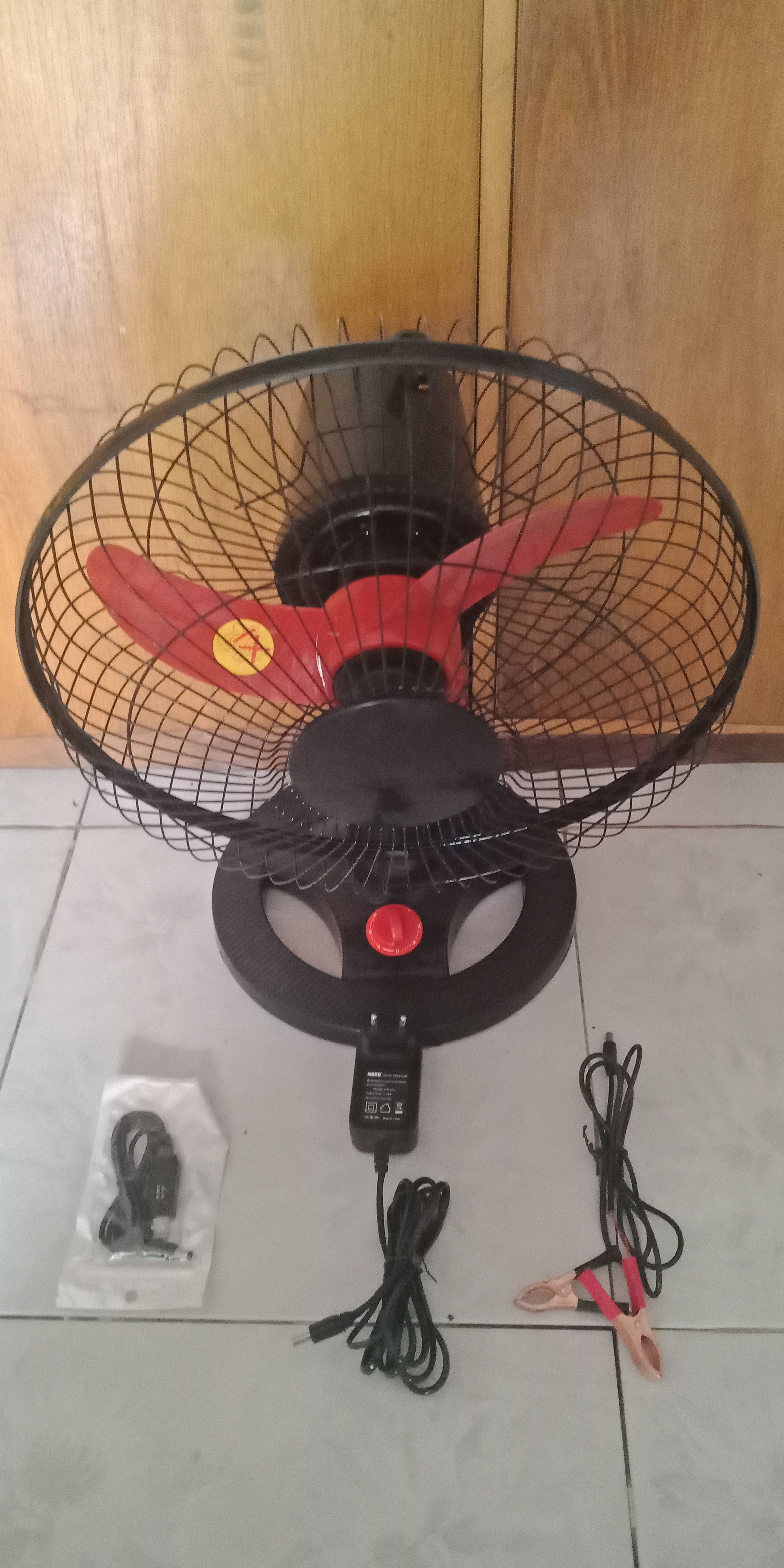 quạt sử dụng điện acquy ( 12v đến 24v ) không chổi than