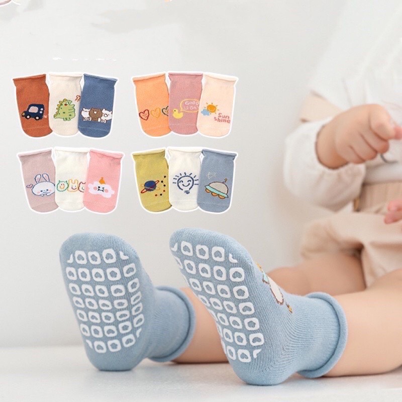 Sét 3 đôi tất nỉ chống trượt cao cấp Lovely cho bé yêu