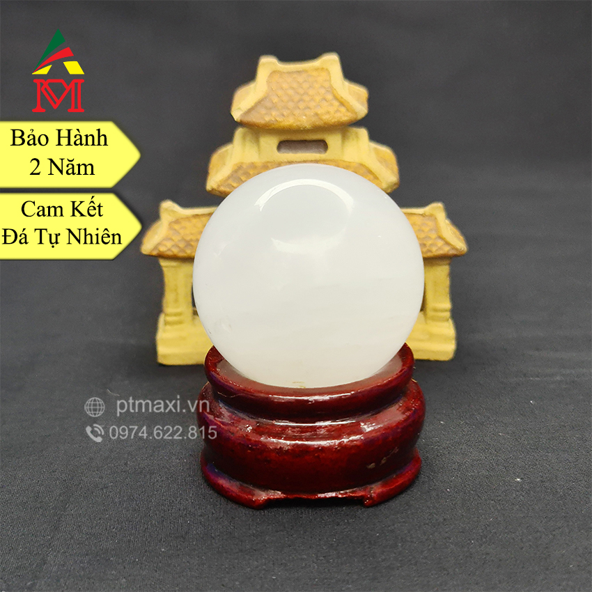 Quả cầu để bàn phong thuỷ đá thạch anh trắng nhỏ. hợp mệnh kim, mệnh thuỷ