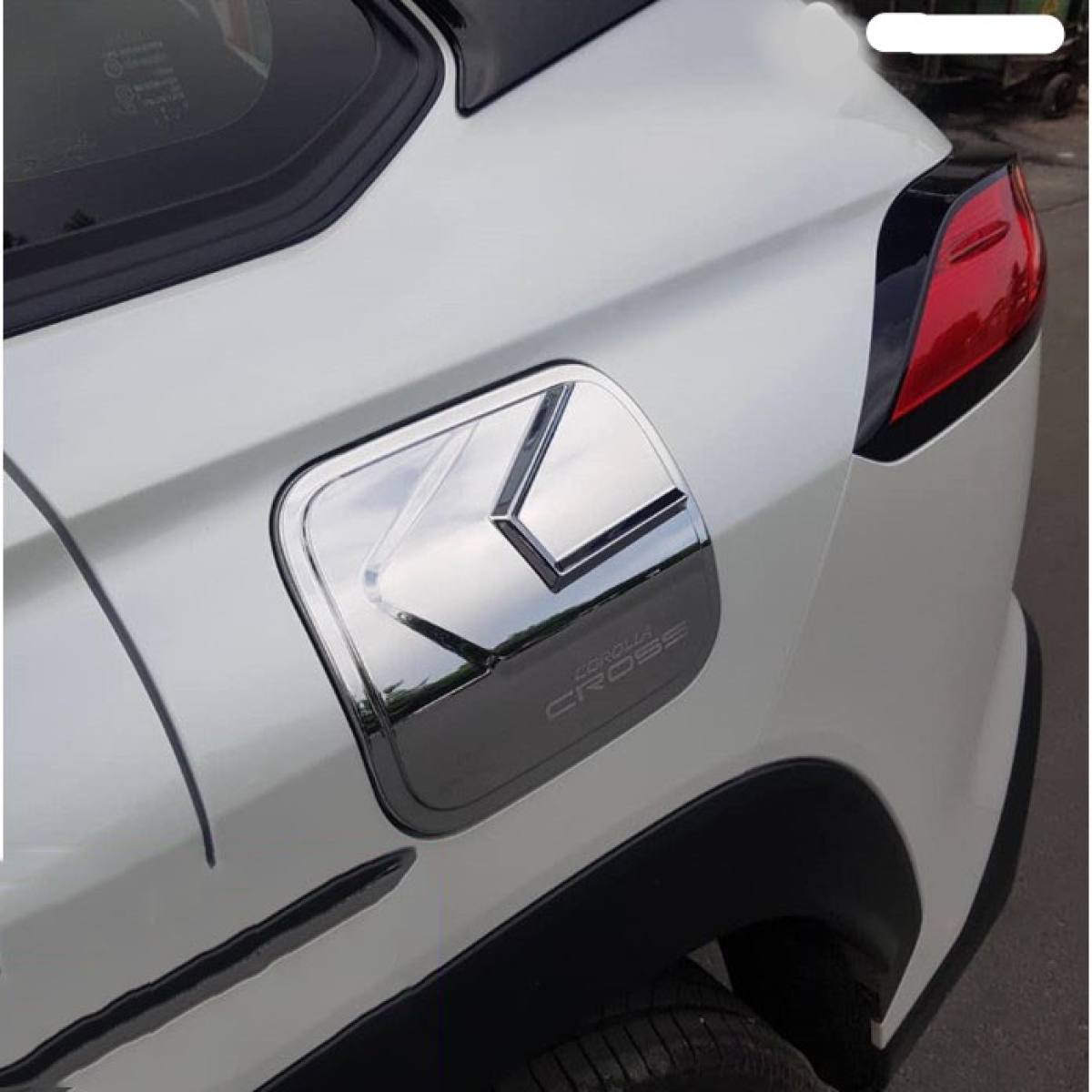 Toyota Corolla Cross, Ốp nắp bình xăng xe Toyota Corolla Cross 2020 mạ Crom có băng dính 3M kèm theo,  phụ kiện Toyota Cross