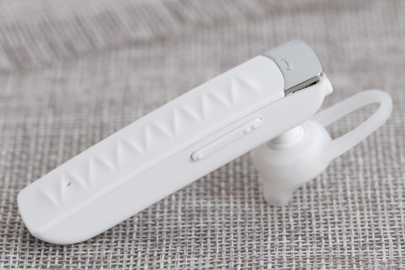 Tai nghe Bluetooth Roman R551N Trắng (Hàng trưng bày)