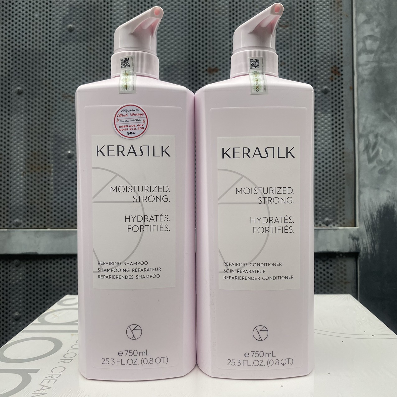 Dầu gội xã phục hồi và làm mềm tóc Goldwell Kerasilk Moisturized Repairing 750ml X 2