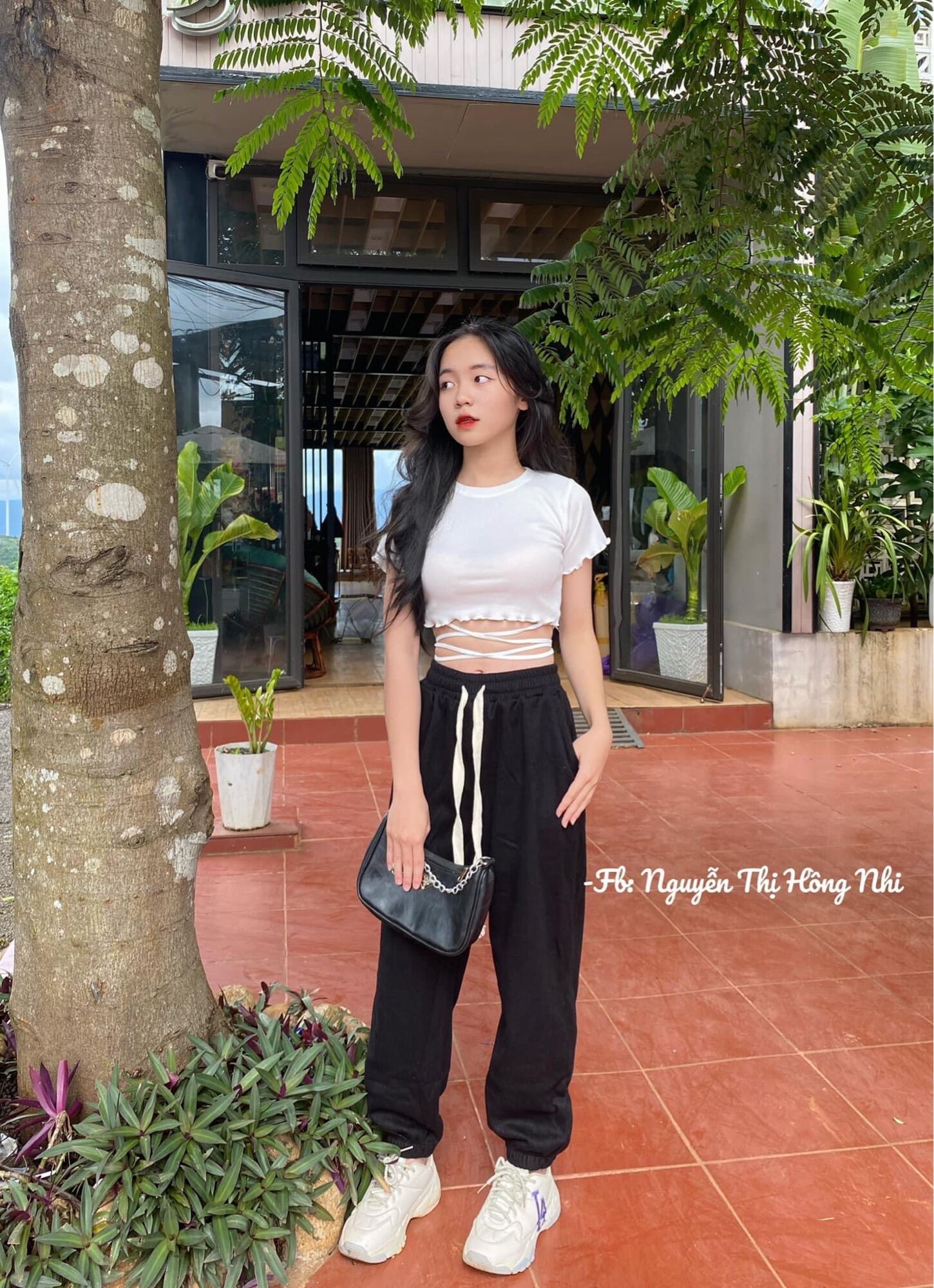 Set quần jogger trơn + áo croptop cột dây bụng