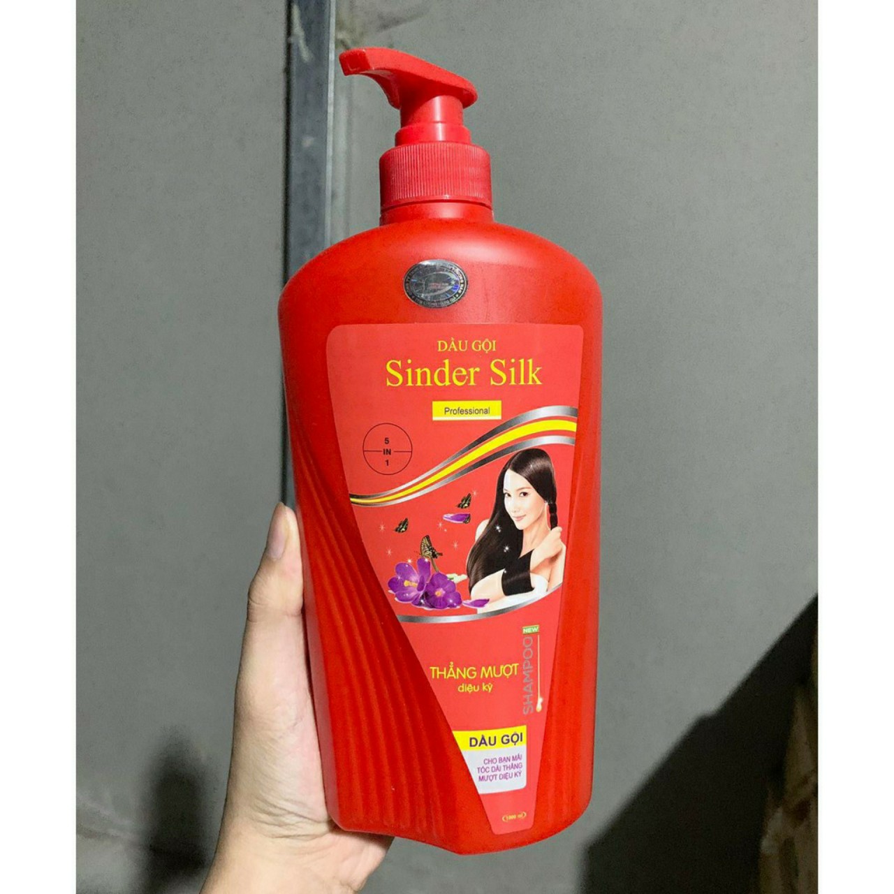 Dầu Gội Sinder Silk Chai Đỏ 1000ml Thơm Mượt Sạch Gàu