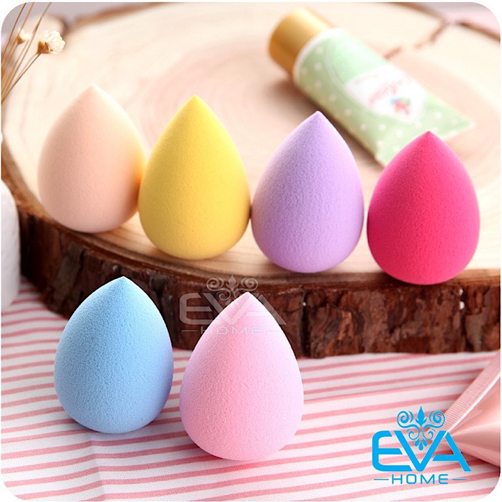 [HCM]Bông Mút Trang Điểm Hình Giọt Nước Kèm Hộp Đựng Vệ Sinh Đẹp Mắt