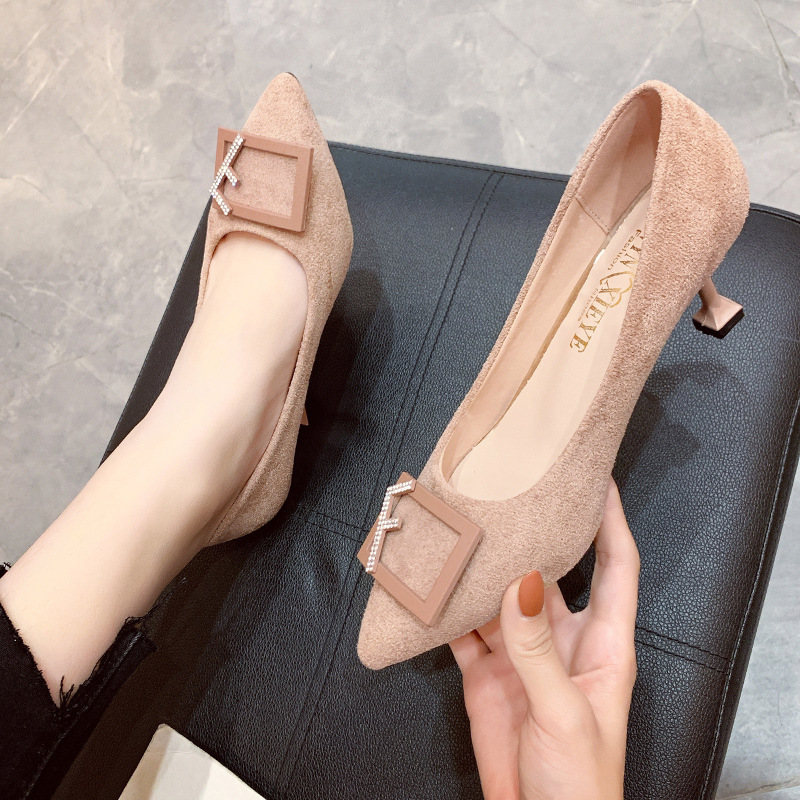 Giày Slip-on Nữ cao gót, chất Da Lộn lên From chuẩn Sora SF958