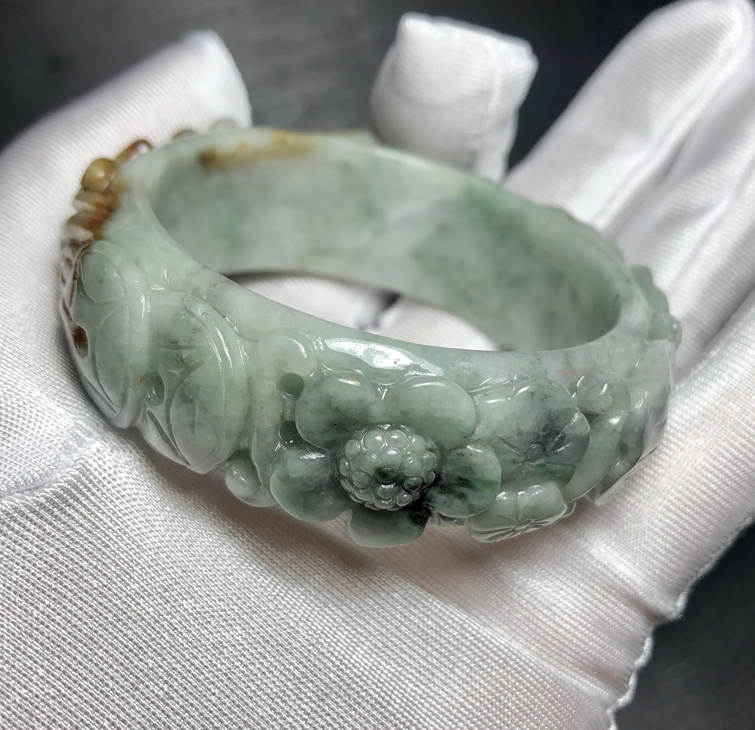 [FreeshipMAX] Vòng Tay Ngọc Cẩm Thạch Chạm Hoa Văn nitay 52