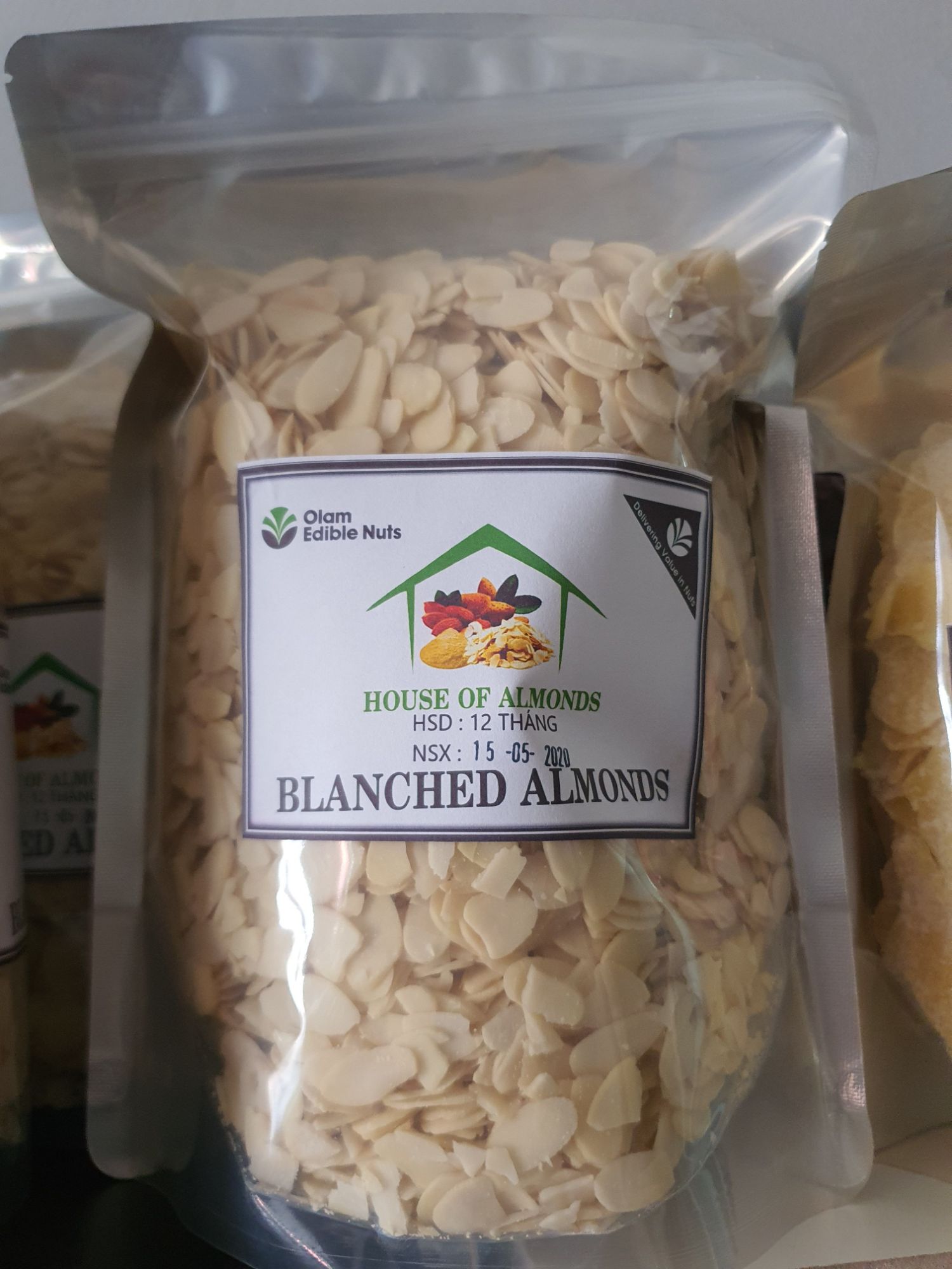 hạnh nhân lát sống Nhập USA 500gr date mới