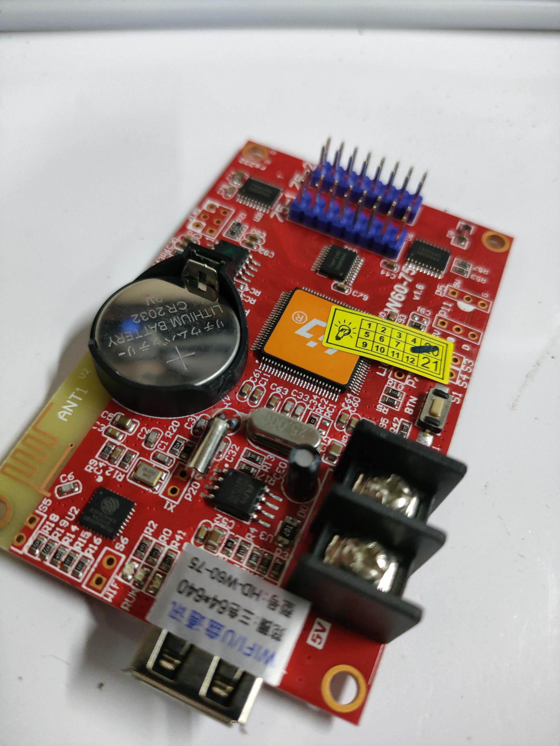 Mạch CARD HD W60-75 hỗ trợ 2 tầng module led 13 màu kết nối wifi điện thoại qua ứng dụng
