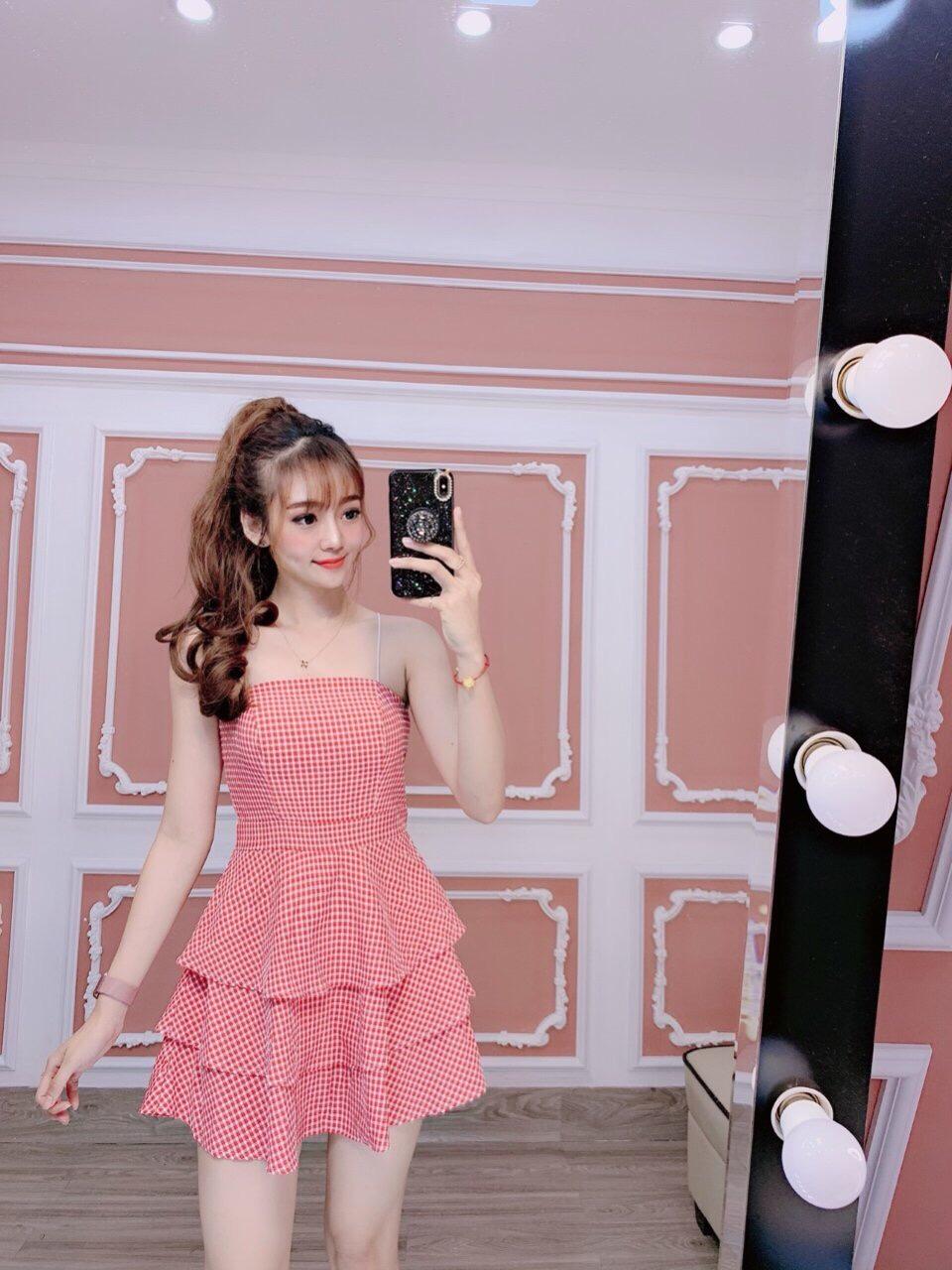 ĐẦM SỌC CARO 2 DÂY XÒE TẦNG HÀNG THIẾT KẾ CAO CẤP CHUẨN SHOP  CỰC XINH ( HÌNH MẪU CHỤP THẬT )