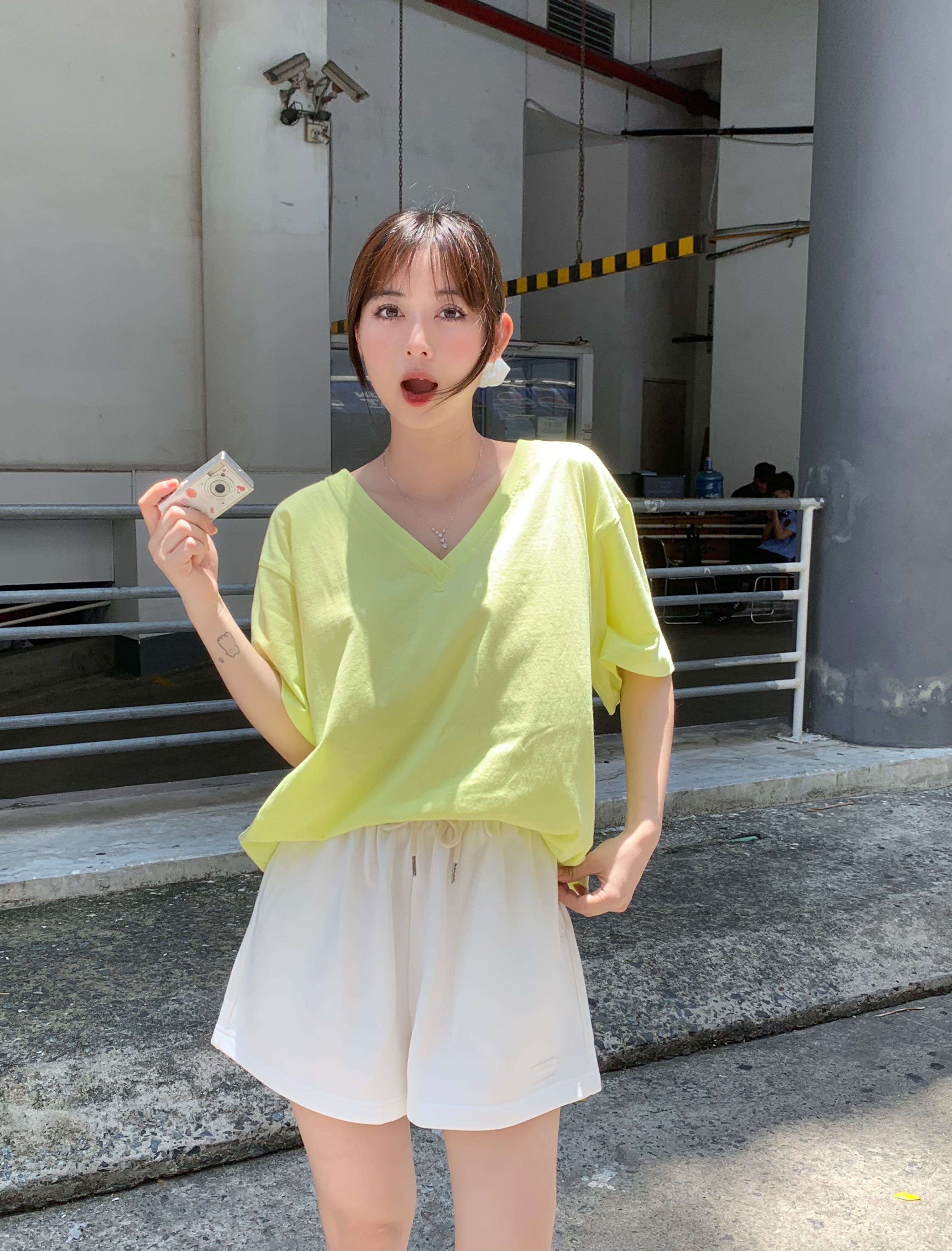 Áo thun cổ tim form rộng chất cotton 45kg-65kg, áo thun tay lỡ form rộng cổ tim màu sắc mùa hè | kate top | secodee