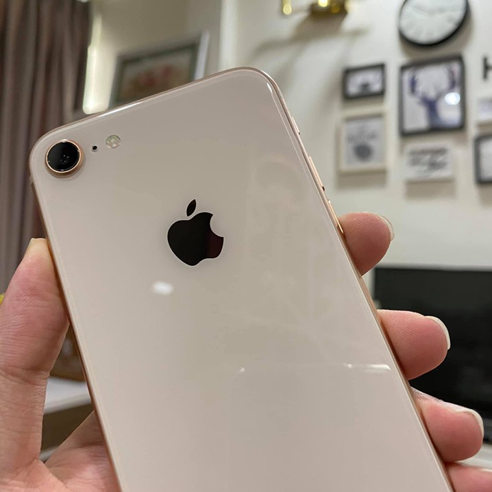 Dán PPF full viền dục lỗ loa dành cho iPhone 8