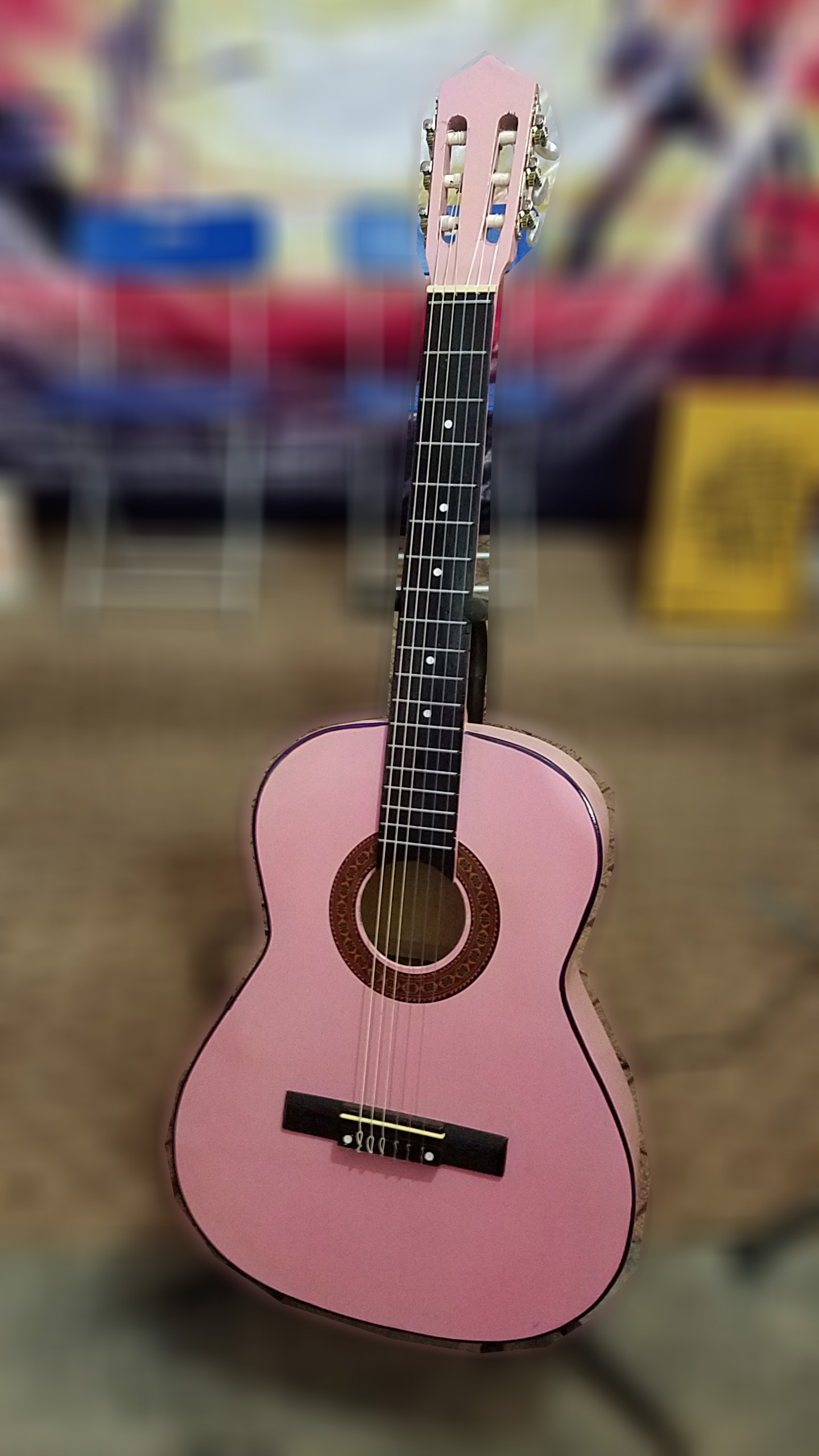 Đàn guitar classic giá rẻ, đàn ghi ta phổ thông