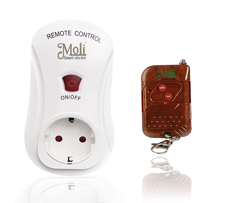 Ổ cắm điều khiển từ xa kèm remote