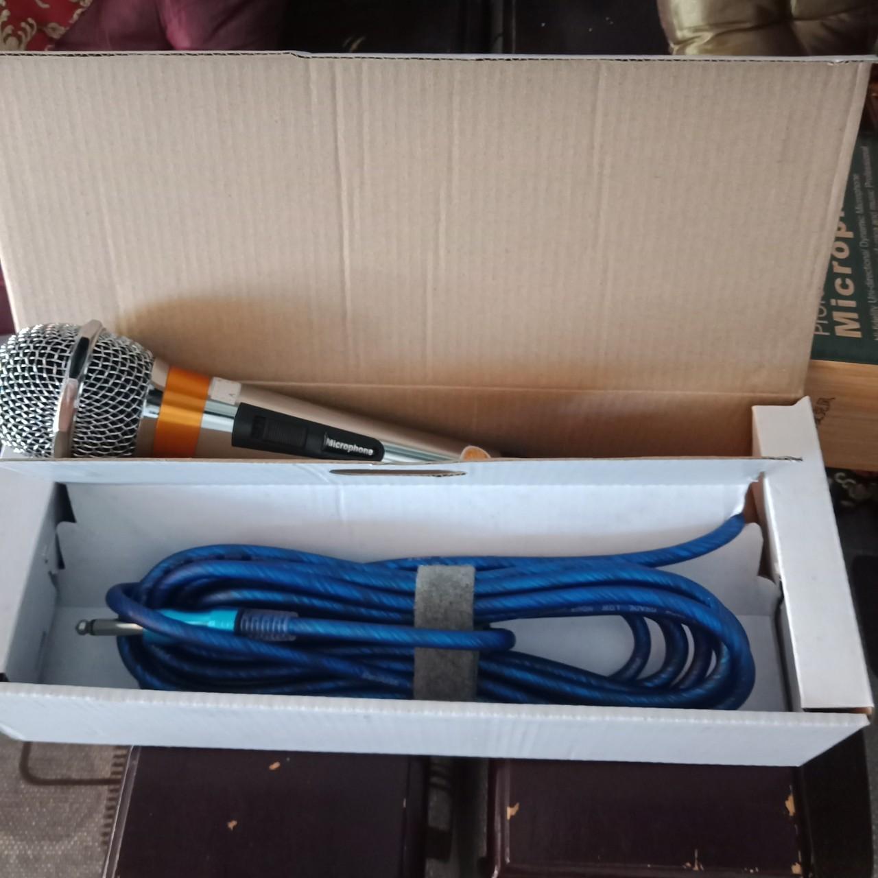 Micro có dây sunrise sr688 dây dài 5m