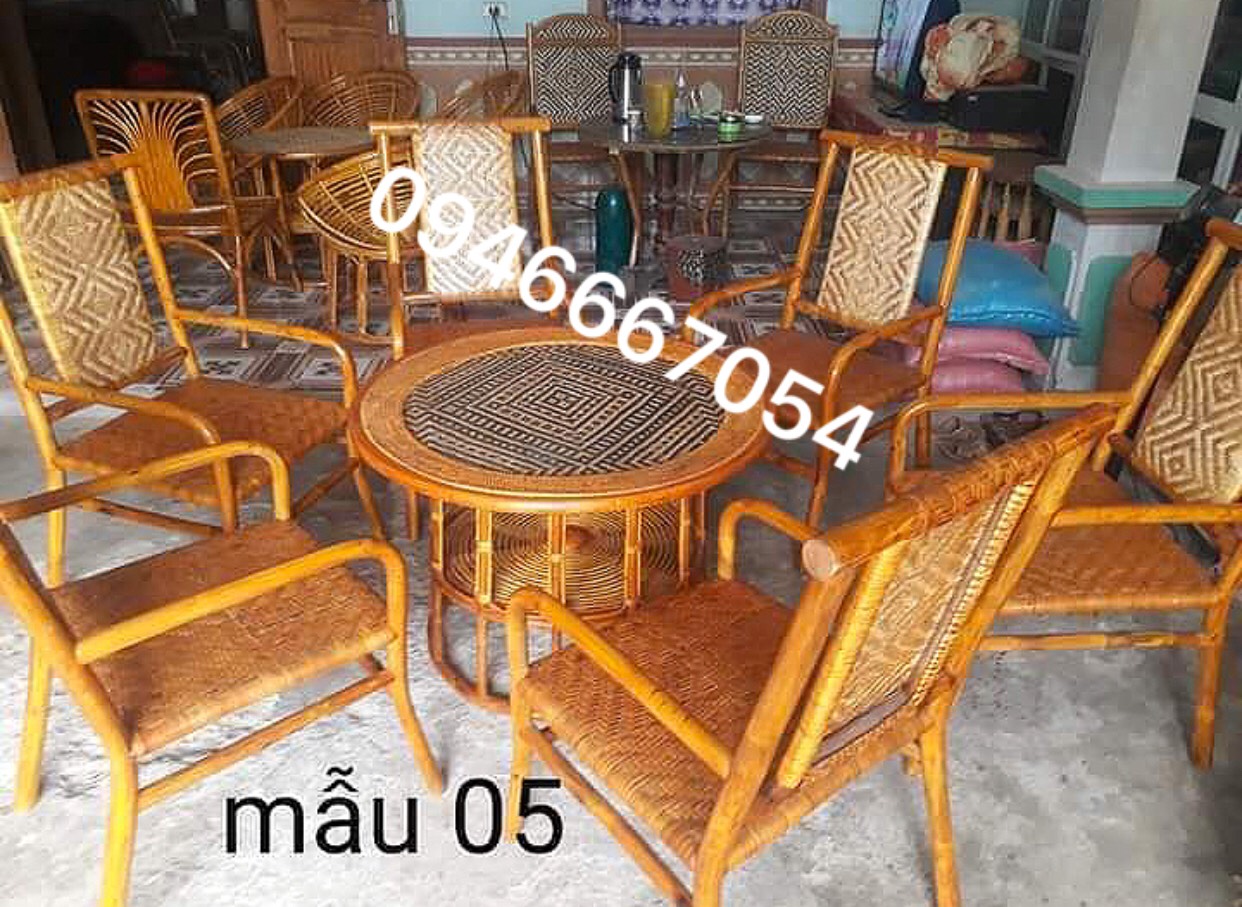 bà ghế mây