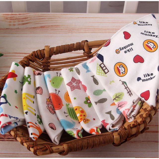 Combo 10 khăn yếm tam giác , 100% cotton có cúc bấm cho bé