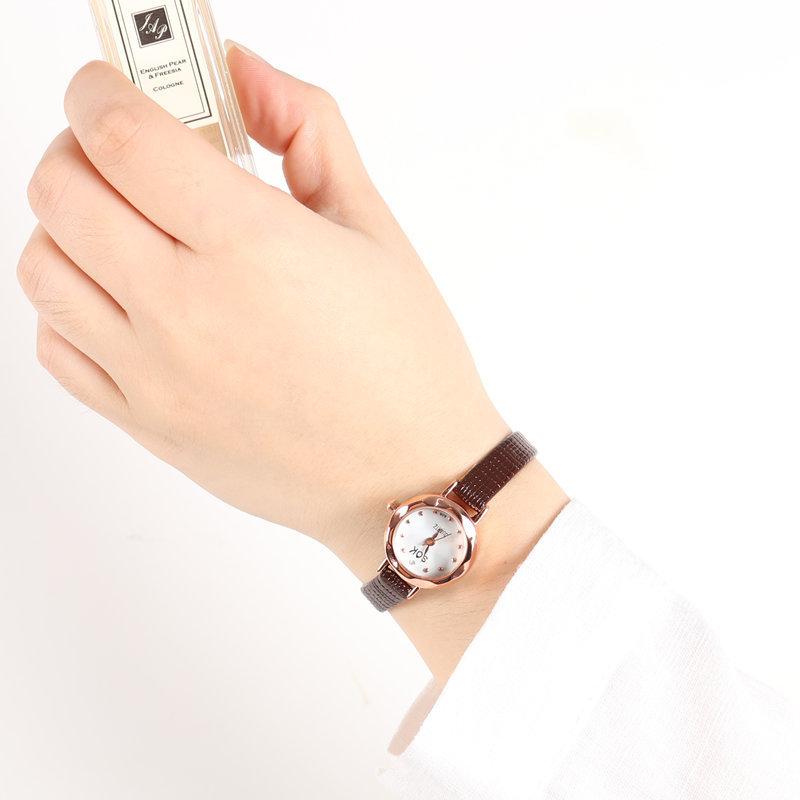 Đồng hồ nữ SOK dây nhí xinh xắn