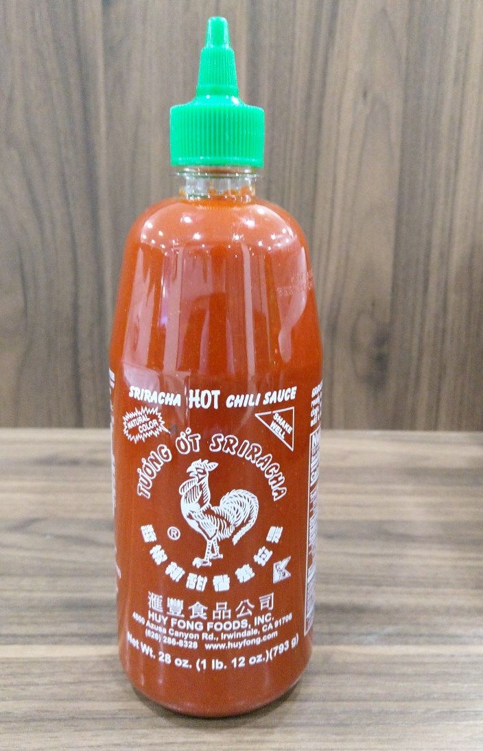 Tương ớt sriracha hiệu con gà huy fong 793g - hsd 02/2023