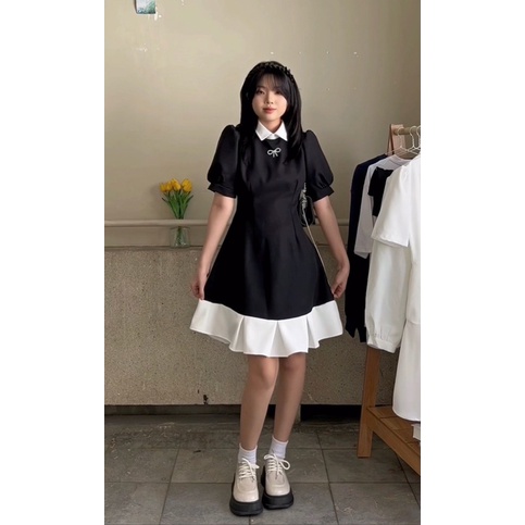 Đầm xếp ly đính nơ xinh