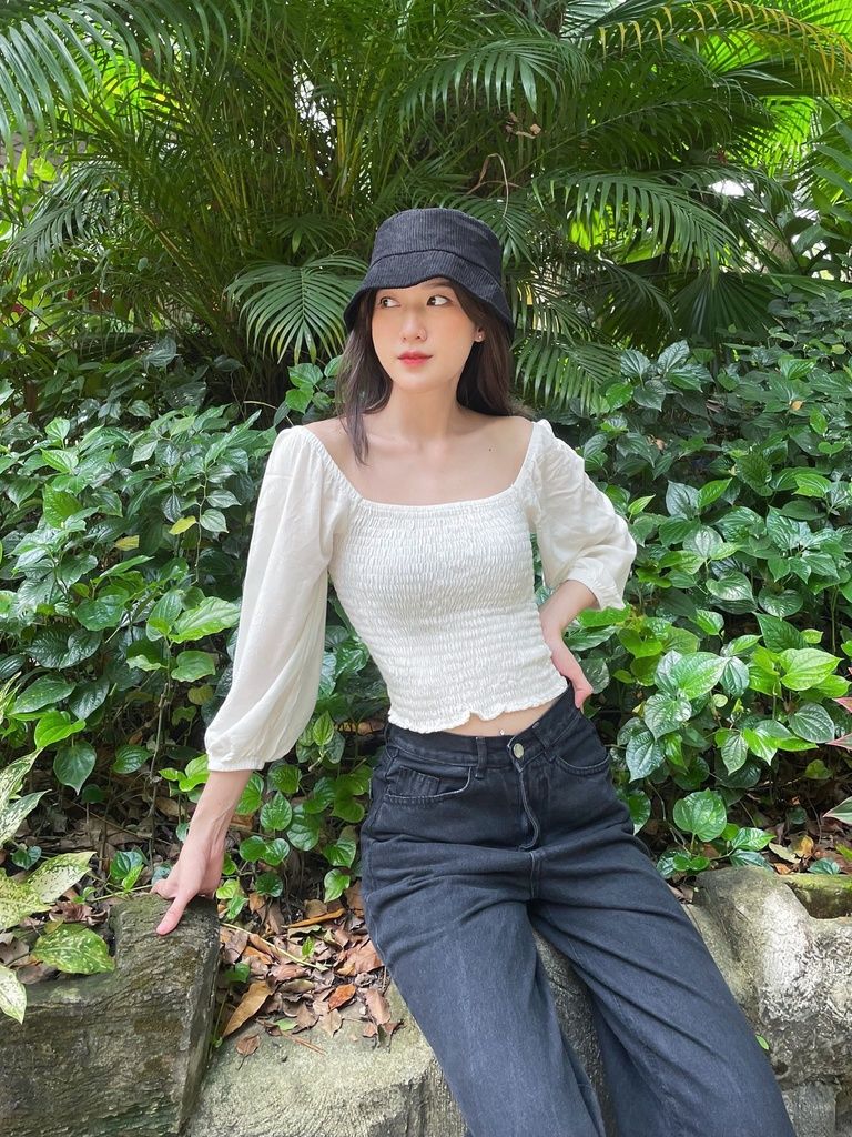 Áo kiểu, dài tay, cách điệu nhún ngực, eo, tay áo, màu trắng - lovadova 21b04c001