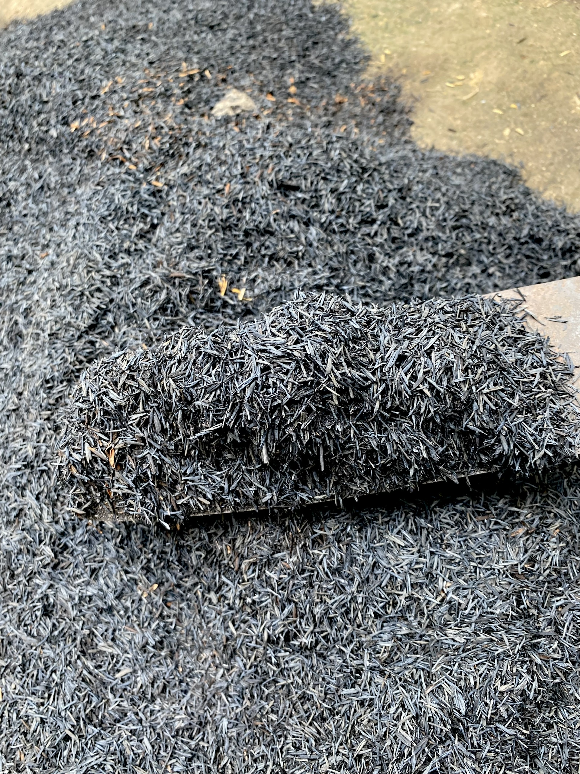 1kg Trấu Hun ( trộn đất trồng cây, tăng độ tơi xốp cho cây )
