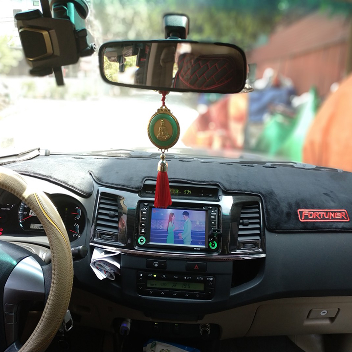 Thảm nhung trải taplo chống nhiệt xe hơi,ô tô Toyota Fortuner đời 2009-2016 tấm đậy bảng điều khiển Chống Nóng