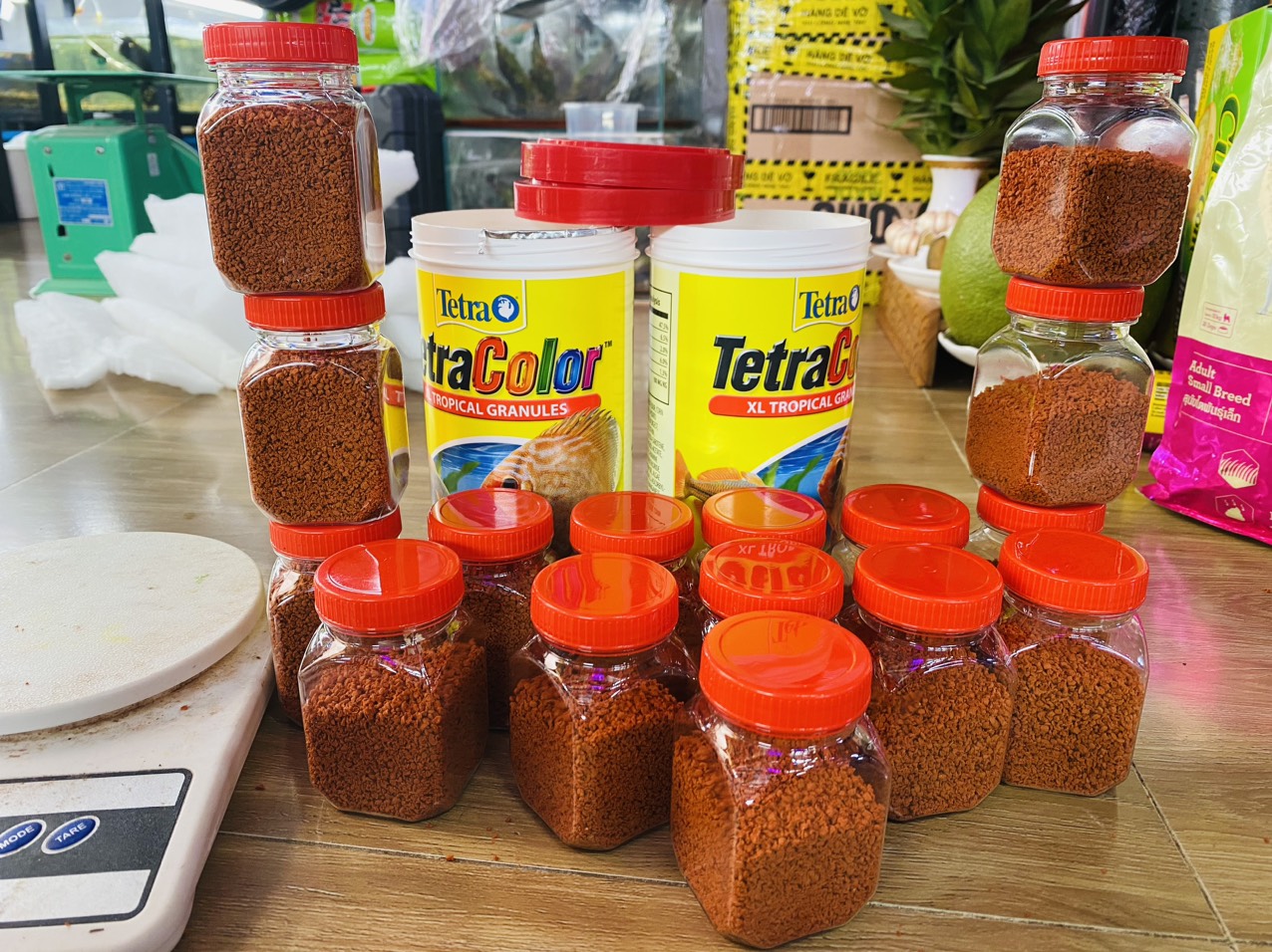 Thức ăn cho cá tetra color chiết lẻ