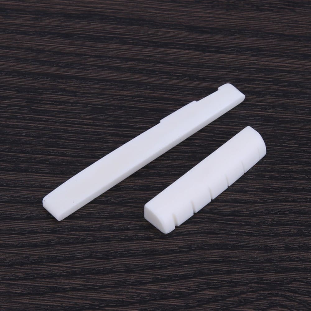 Ngựa và lược đàn guitar acoustic bằng xương Cho âm thanh ra trung thực và tốt hơn