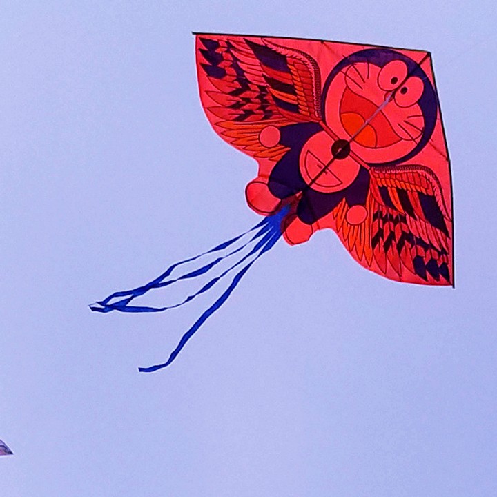 Diều, diều thả hình Doremon lớn, tặng kèm dây 60m, đồ chơi ngoài trời, đồ chơi cho bé