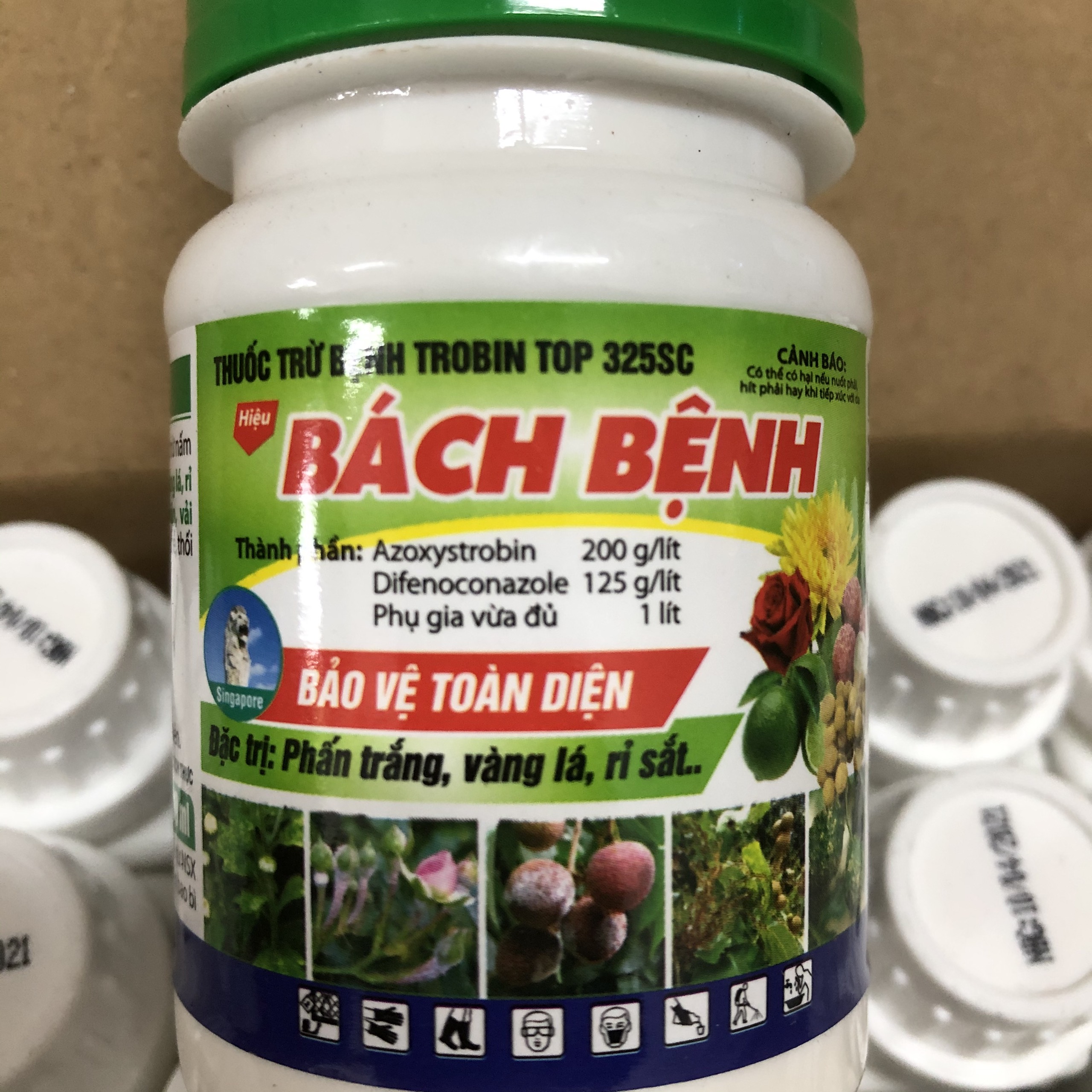 Đặc hiệu trừ bệnh vàng lá; Đặc hiệu trừ bênh đốm đen, sương mai, phấn trắng; Thuốc trừ bệnh cây trồng hiệu Bách Bệnh 90ml