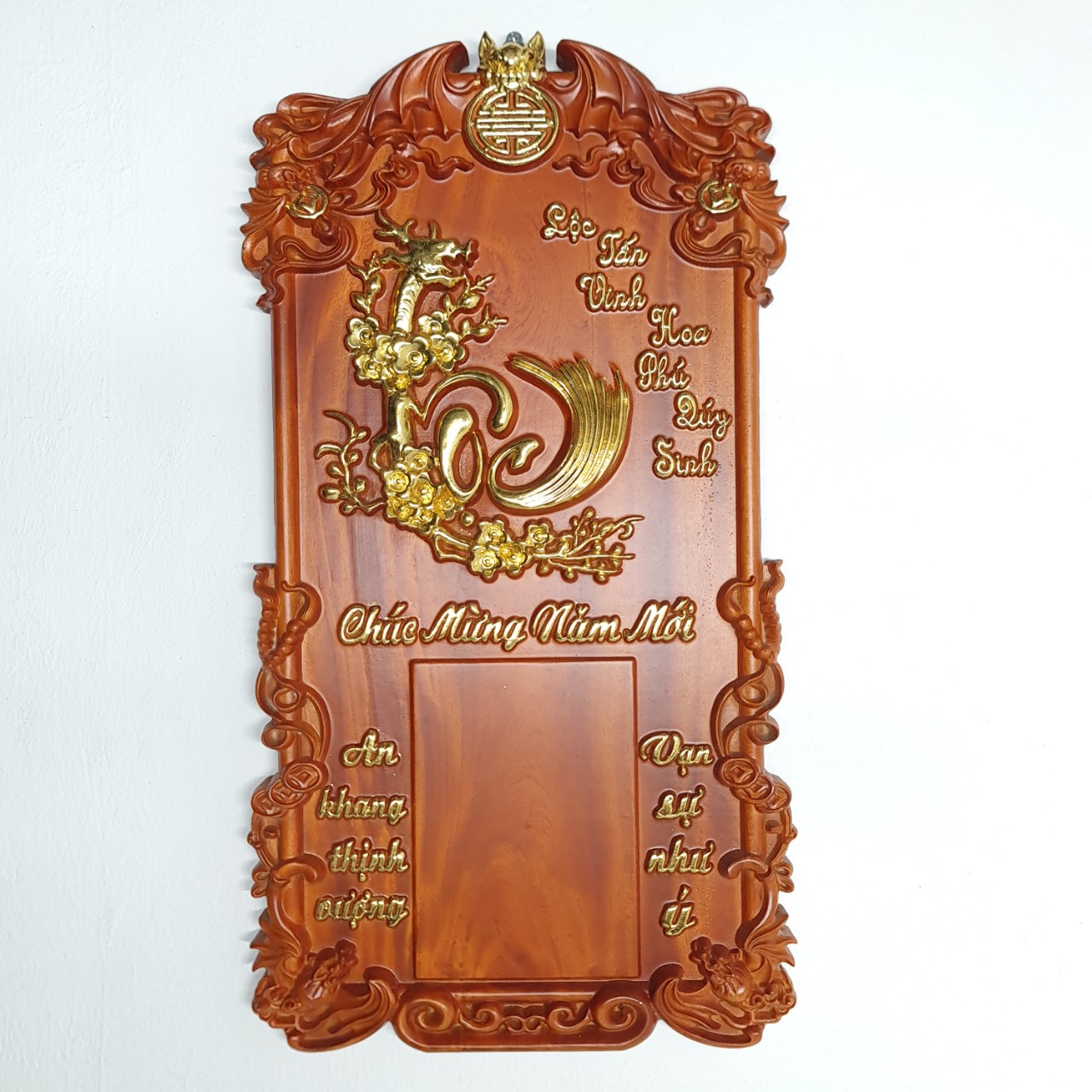 Đốc lịch Gỗ treo tường chữ Lộc Dát Vàng