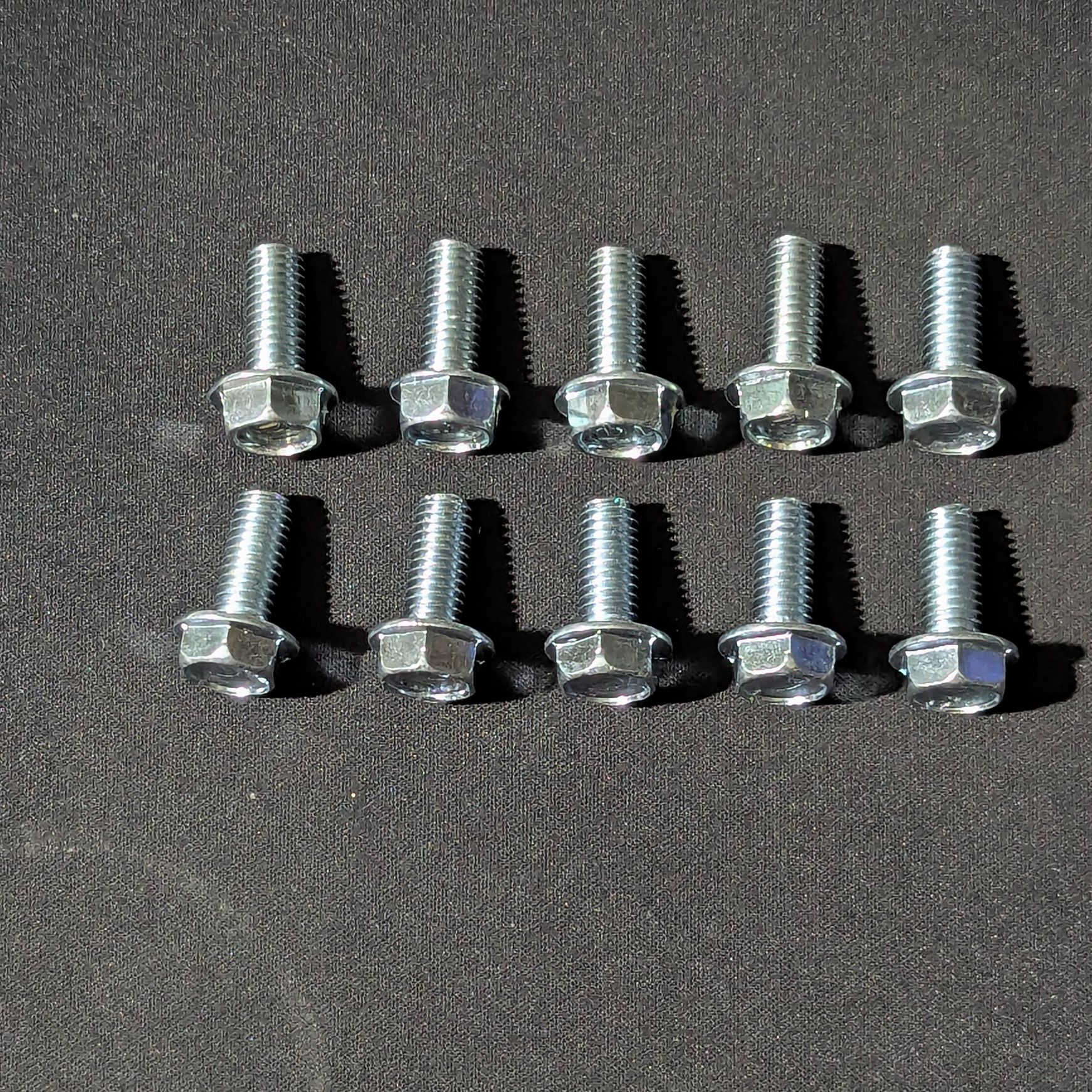 Set 10 con ốc gác chân máy xe số / ốc 8 ly dài 18mm ( 10 con )