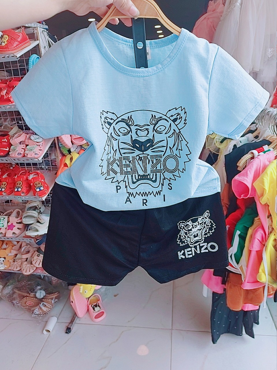 Bộ đũi giấy sư tử kenzo dgs2t8 cho bé trai