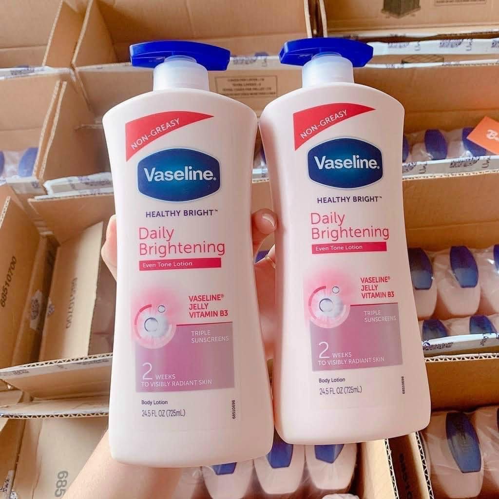Sữa dưỡng thể trắng da Body Lotion Vaseline 725ml