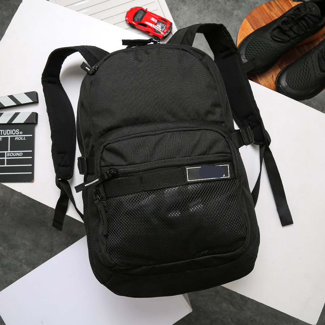 Balo Laptop Energy cỡ lớn có ngăn laptop riêng chống nước chống sốc bảo hành trọn đời.