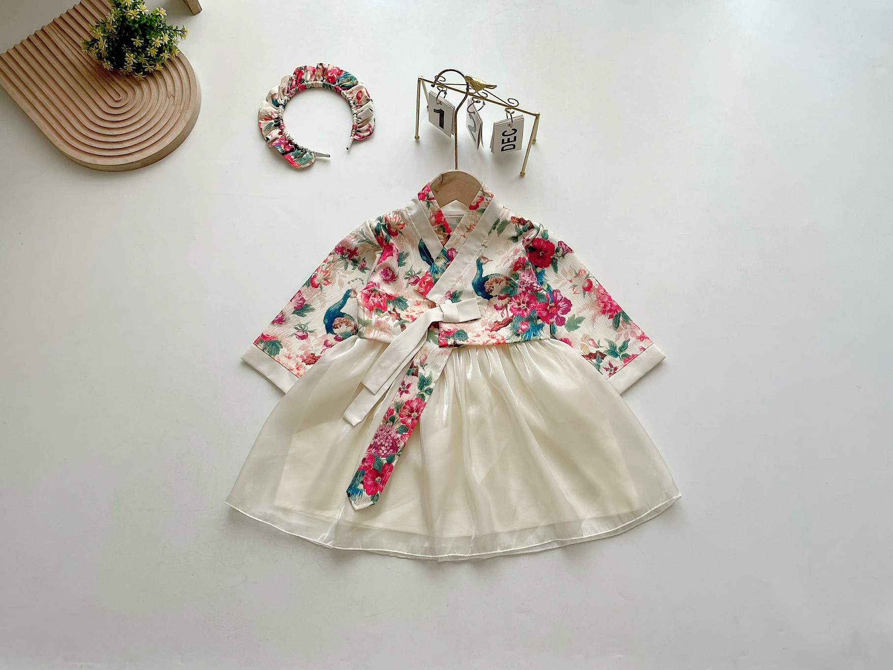 Đầm cho bé gái kiểu dáng Hanbok cách tân siêu xinh, Váy trẻ em, váy mặc Tết chất liệu mềm mướt, sang trọng