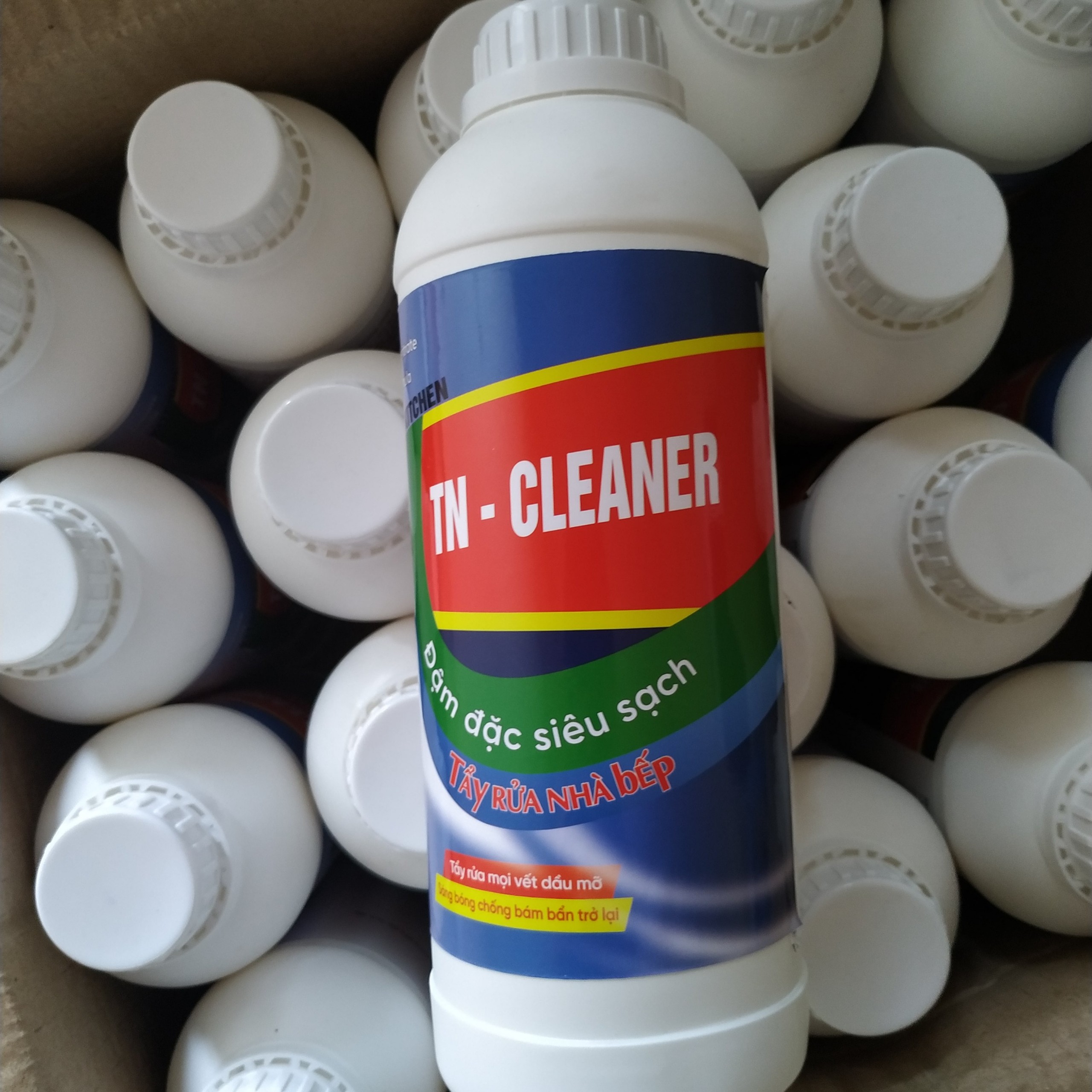 Nước tẩy rửa dầu mỡ chất béo máy hút mùi hút khỏi bếp ga TN CLEANER 1000 ml