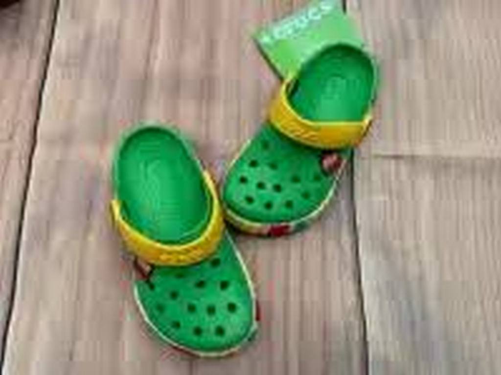 Dép sục nhựa trẻ em Crocs Lego - siêu nhẹ, chống trơn trượt, thoáng khí