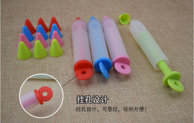 Bút viết chữ bằng silicone lên bánh kem dễ sử dụng